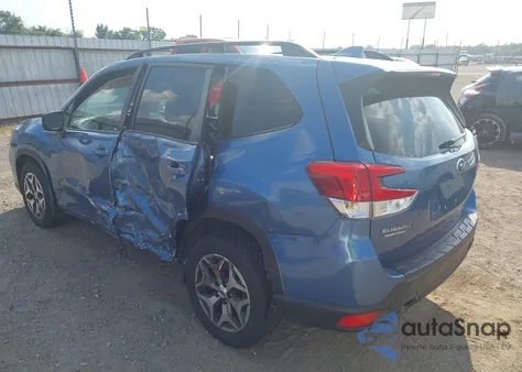 2021 Subaru Forester Premium z USA, uszkodzony, nr VIN JF2SKAJC3MH578037